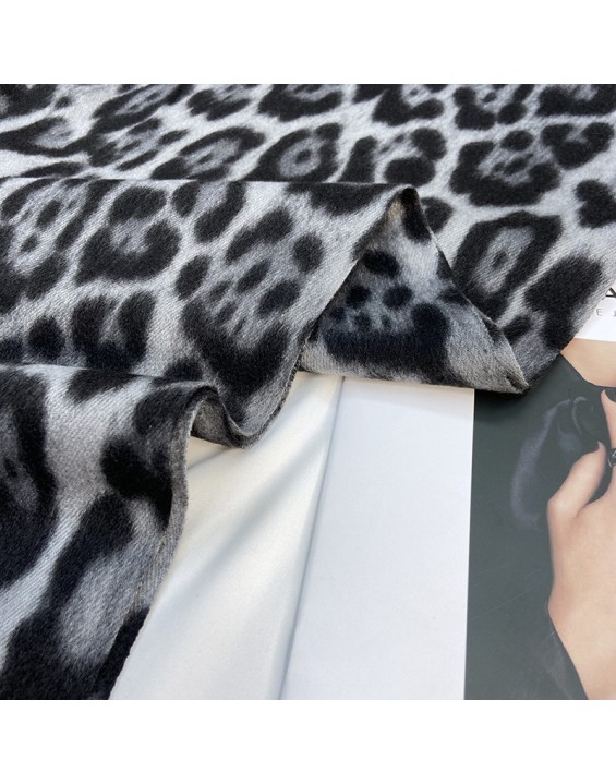 Leopard scarf women's fall and winter classic thickened faux cashmere printed tassel shawl versatile warm scarf